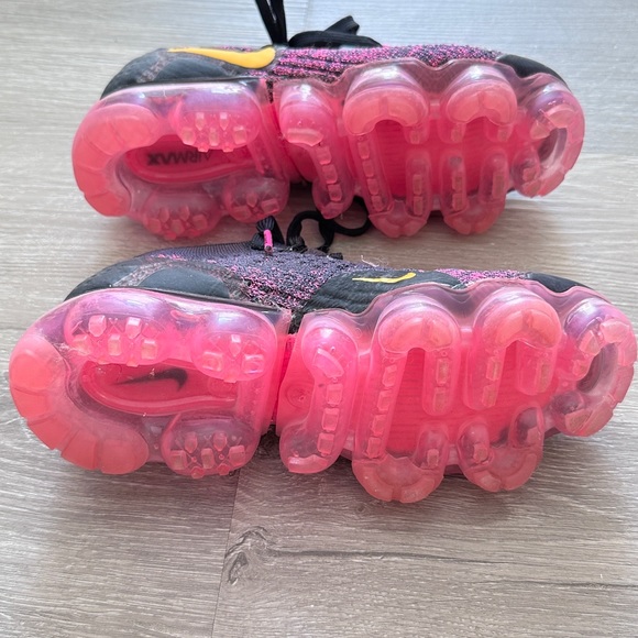 Women Nike air vapormax flyknit sz 5 - Picture 5 of 7
